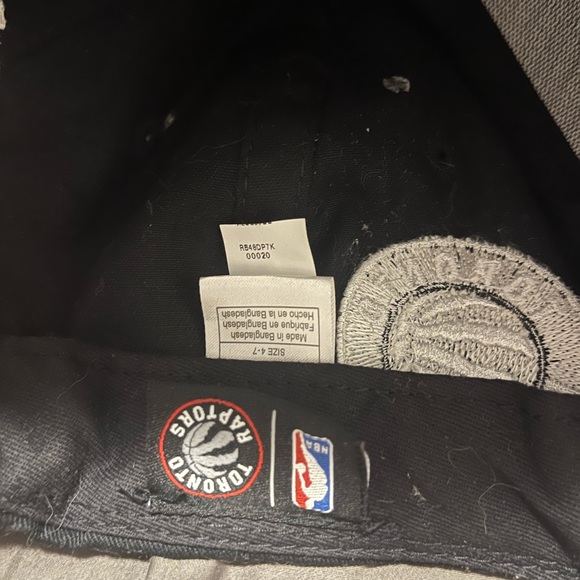 Black 'We The North' Cap - Picture 4 of 4